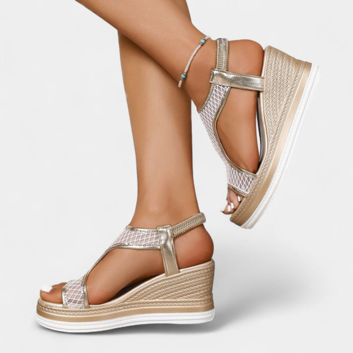 Ηλέκτρα – κομψά ορθοπεδικά πέδιλα με πλατφόρμα για γυναίκες