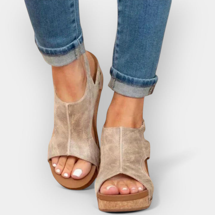Σανδάλια με Πλατφόρμα