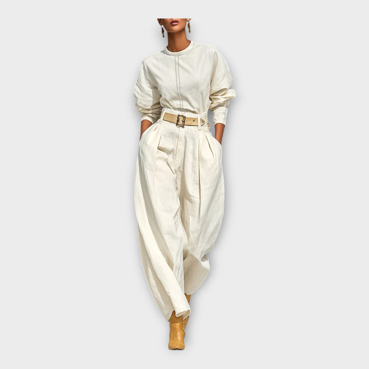 Σύνολο με minimal αισθητική και διαχρονικό χαρακτήρα