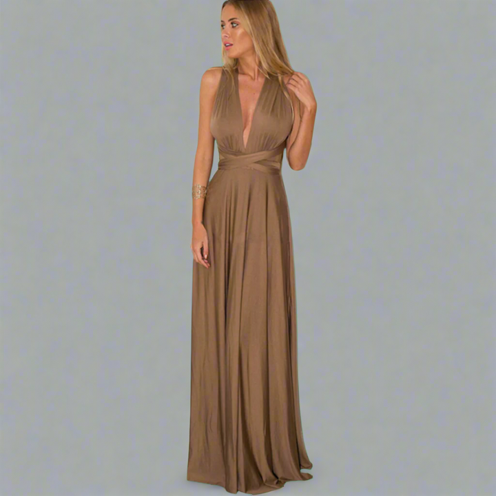 Φόρεμα μεταμορφωμένο από εκλεκτό ύφασμα