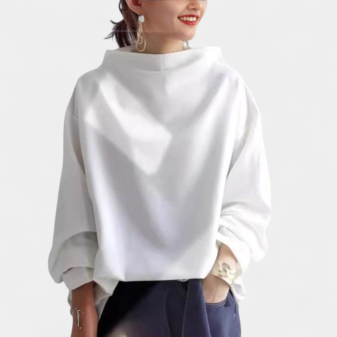 Κορνηλία - Απαλό ζιβάγκο τοπ με διαχρονική κομψότητα