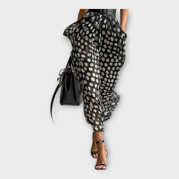 Μακρύ φόρεμα με εκλεπτυσμένη και διαχρονική αισθητική