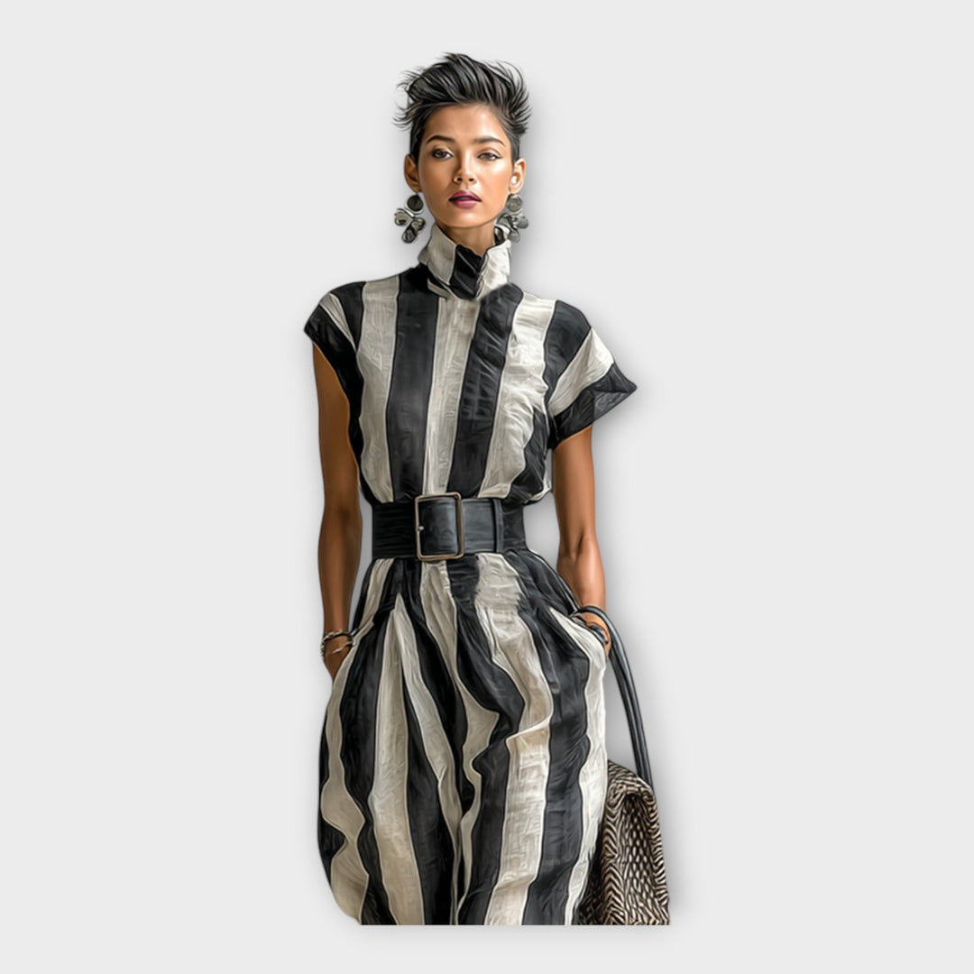 Ολόσωμη φόρμα με statement κομψότητα