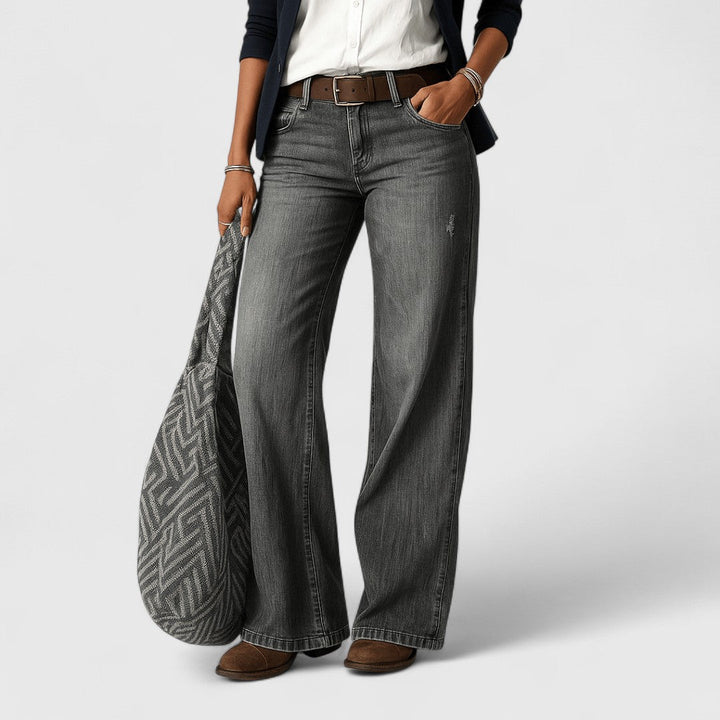 Μάρθα - Τζιν με φαρδύ πόδι σε άνετη γραμμή